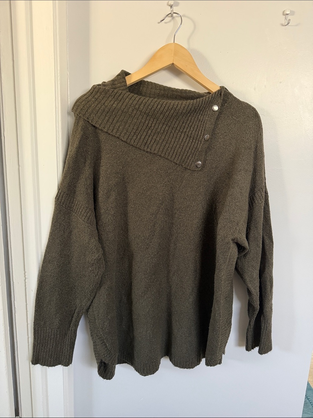 Max Studio Olive Asymmetric Snap-Detail Turtleneck Sweater size 1X